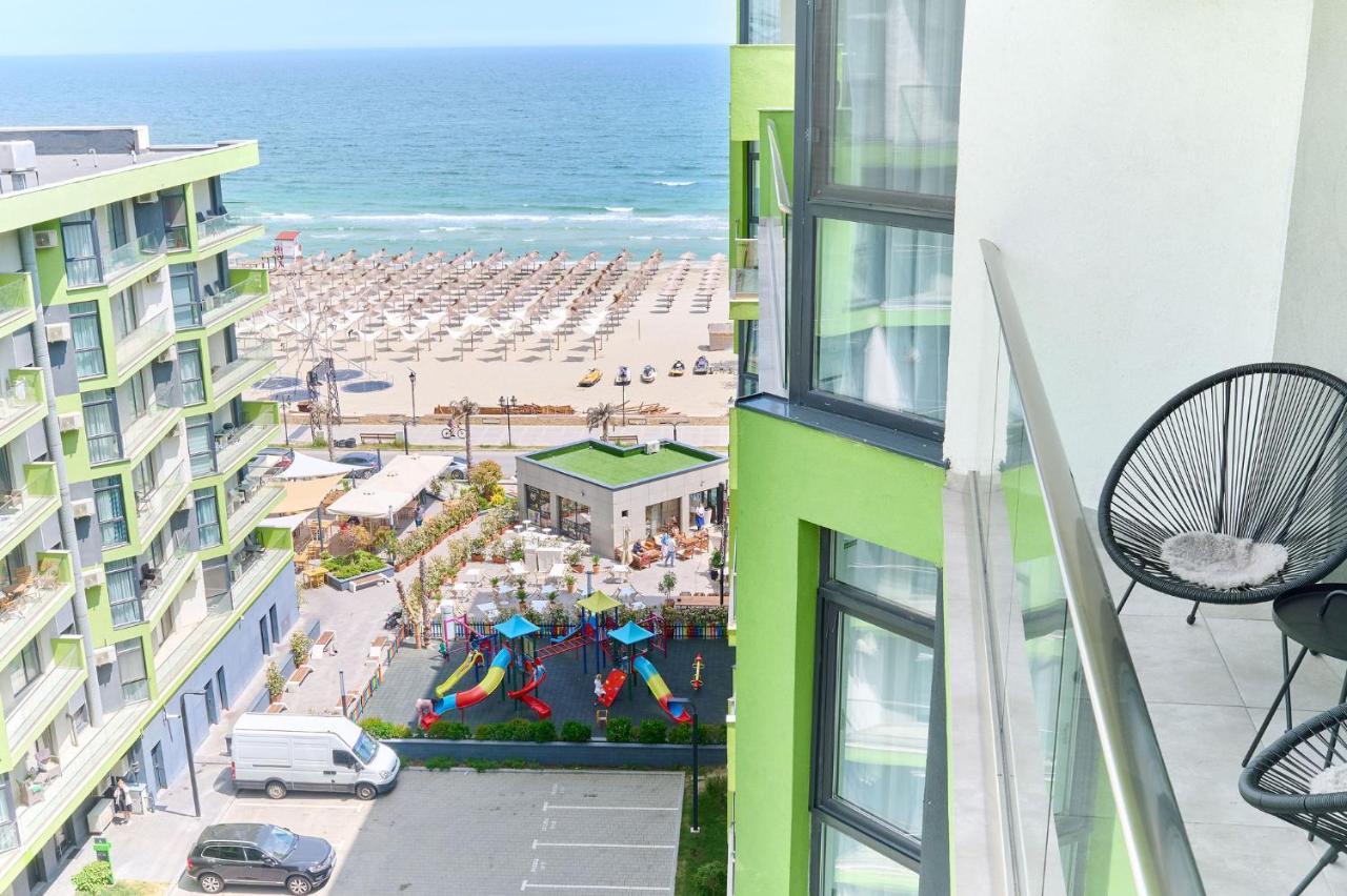 Rainbow Sea View Apartment Spa N Pool Resort - Parking Mamaia Kültér fotó